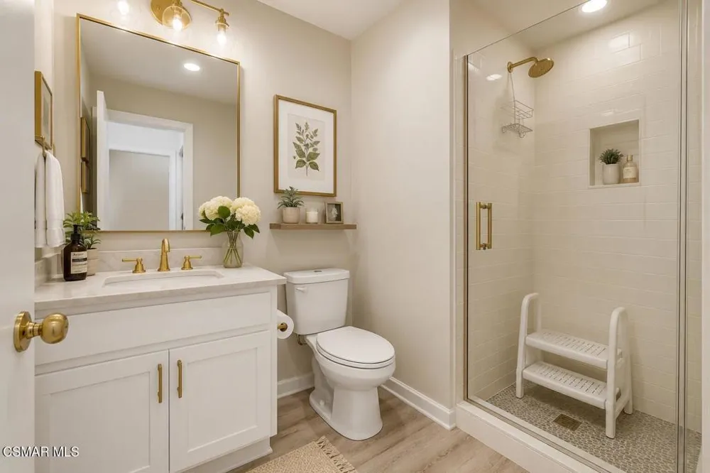 237 Galway Lane Simi Valley, CA 93065