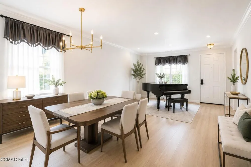 237 Galway Lane Simi Valley, CA 93065