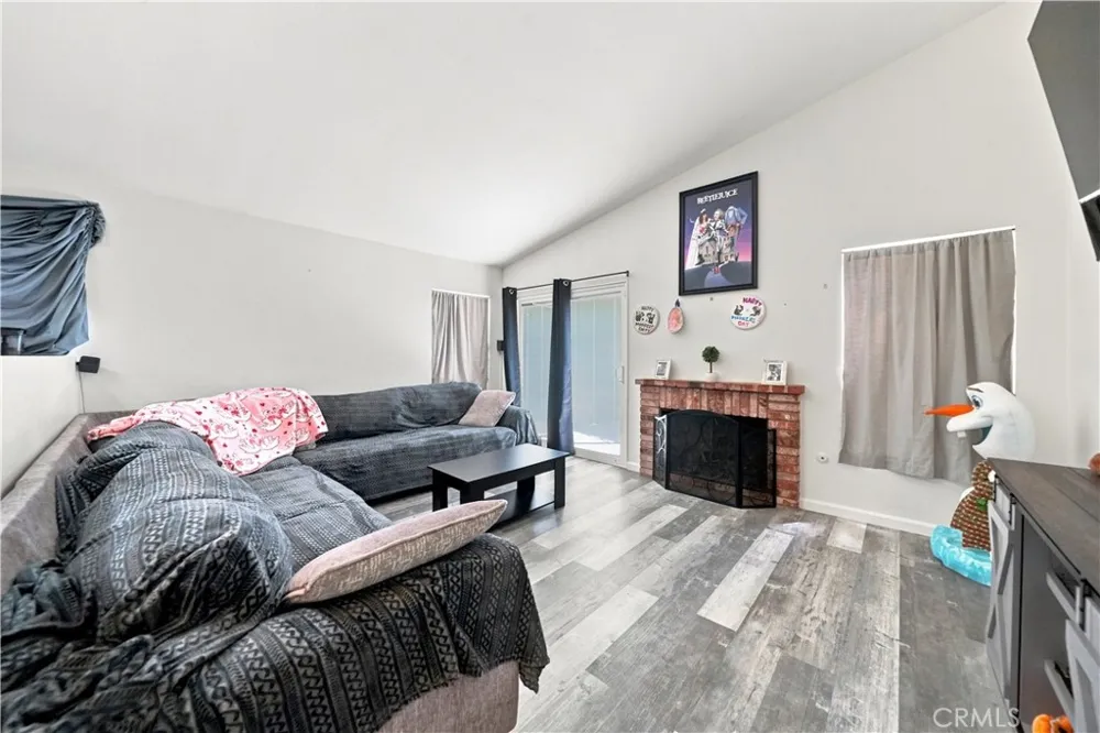 14743 Wakefield Drive Adelanto, CA 92301