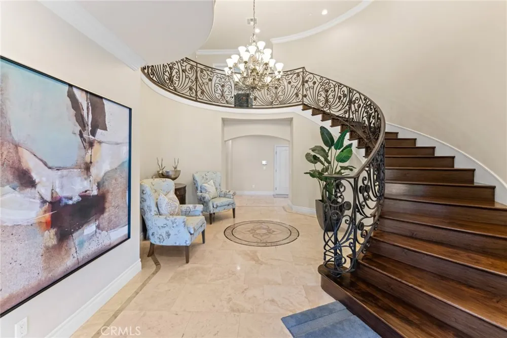 8748 Naomi San Gabriel, CA 91775