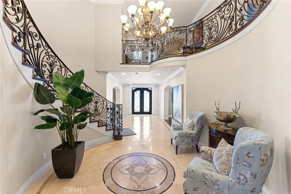 8748 Naomi San Gabriel, CA 91775