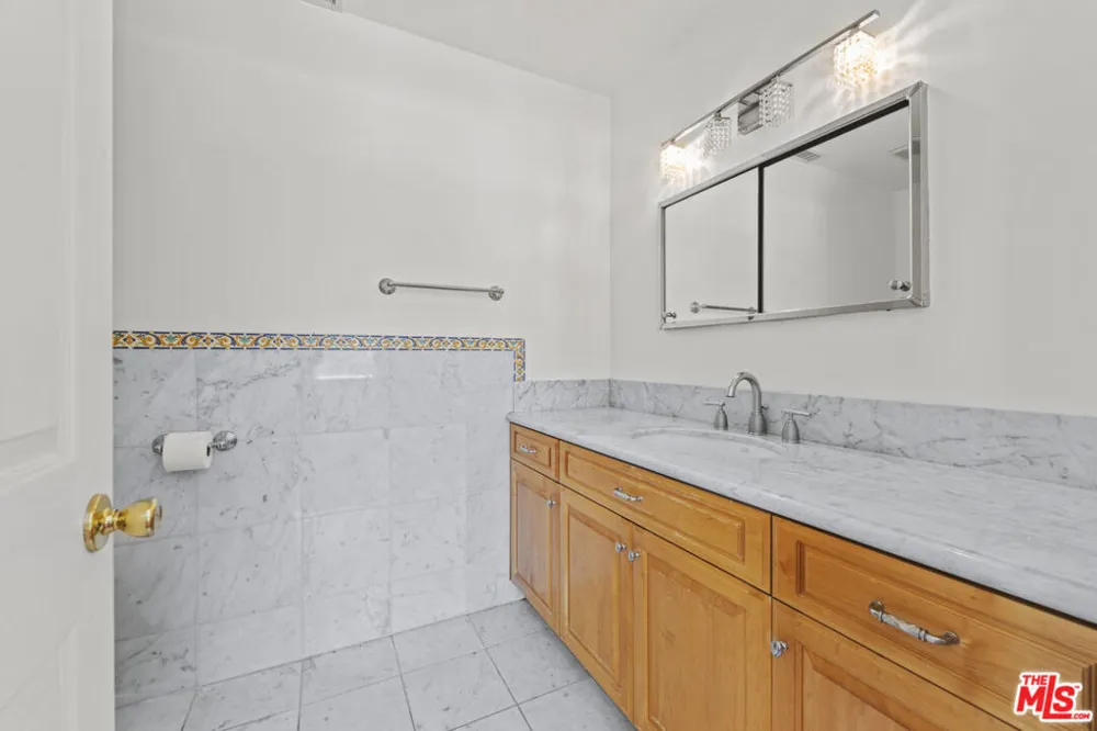 16647 Charmel Lane Pacific Palisades, CA 90272