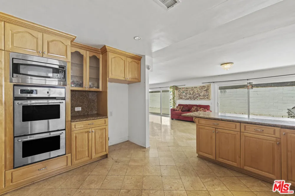 16647 Charmel Lane Pacific Palisades, CA 90272