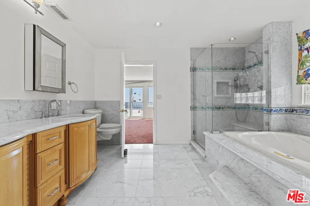 16647 Charmel Lane Pacific Palisades, CA 90272