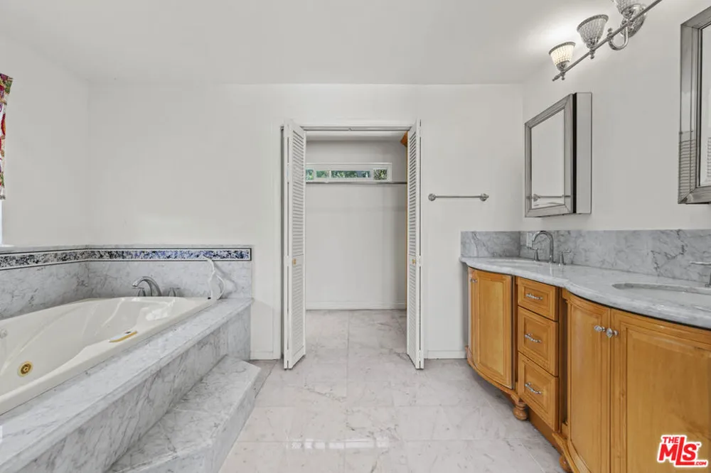 16647 Charmel Lane Pacific Palisades, CA 90272