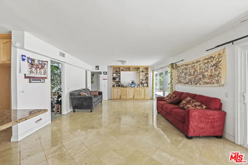 16647 Charmel Lane Pacific Palisades, CA 90272