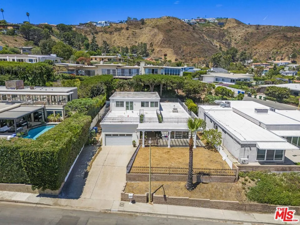 16647 Charmel Lane Pacific Palisades, CA 90272