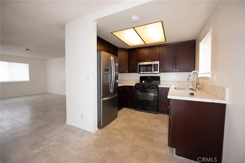 12212 Kiowa #1 Apple Valley, CA 92308