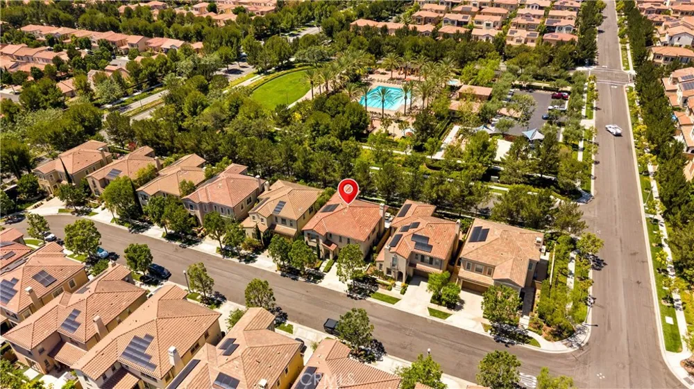 63 Rossmore Irvine, CA 92620