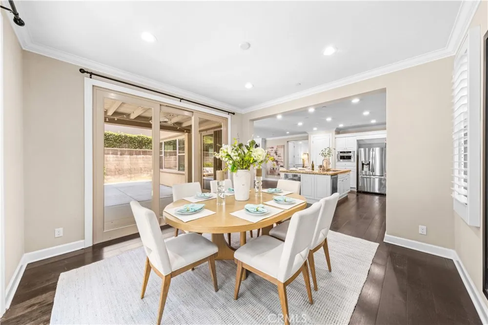 63 Rossmore Irvine, CA 92620