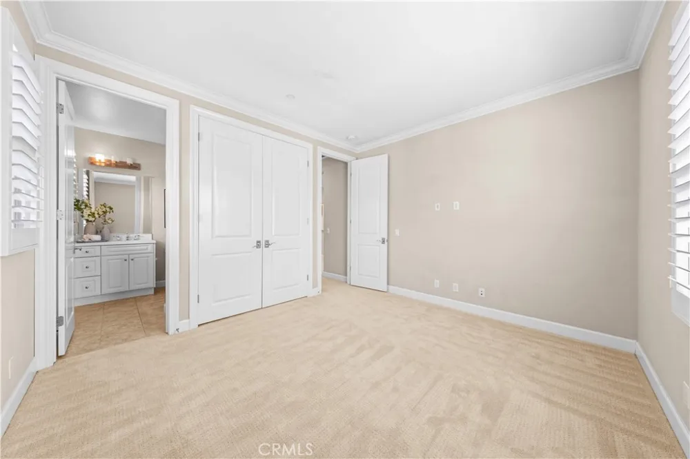 63 Rossmore Irvine, CA 92620