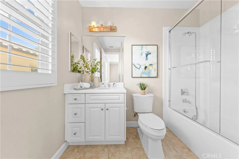 63 Rossmore Irvine, CA 92620
