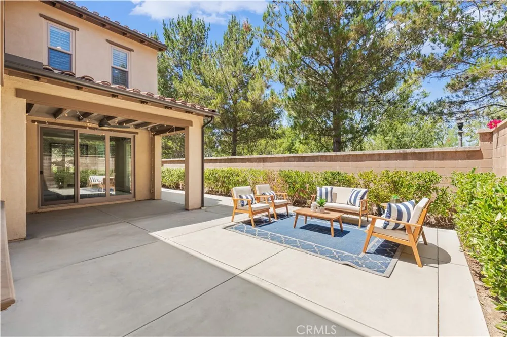 63 Rossmore Irvine, CA 92620