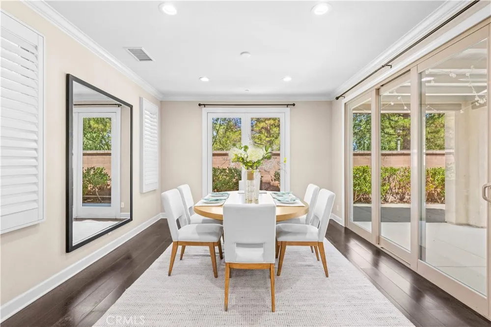 63 Rossmore Irvine, CA 92620