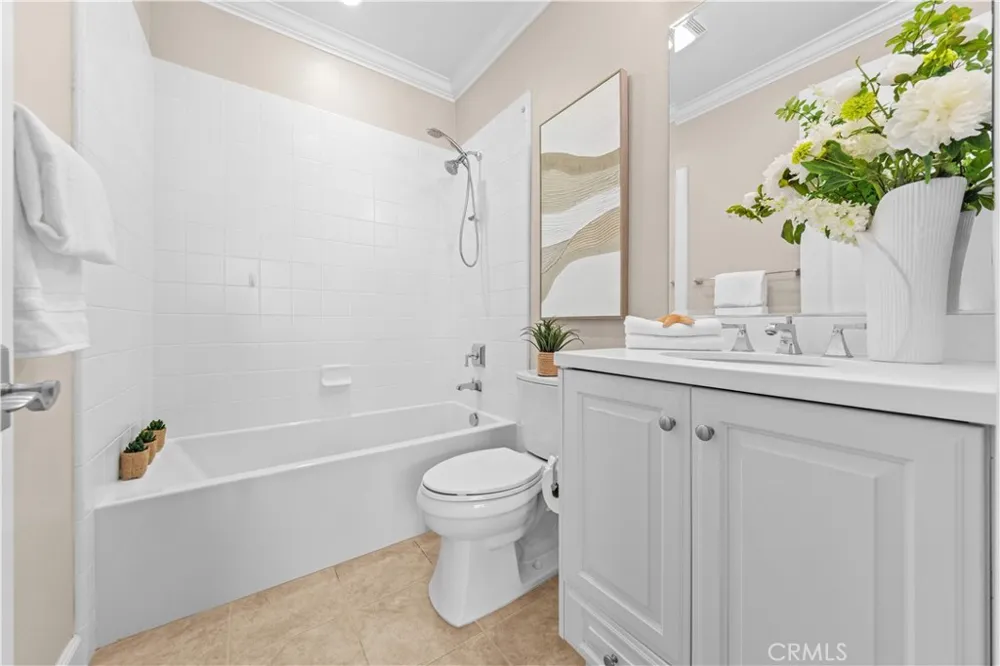 63 Rossmore Irvine, CA 92620