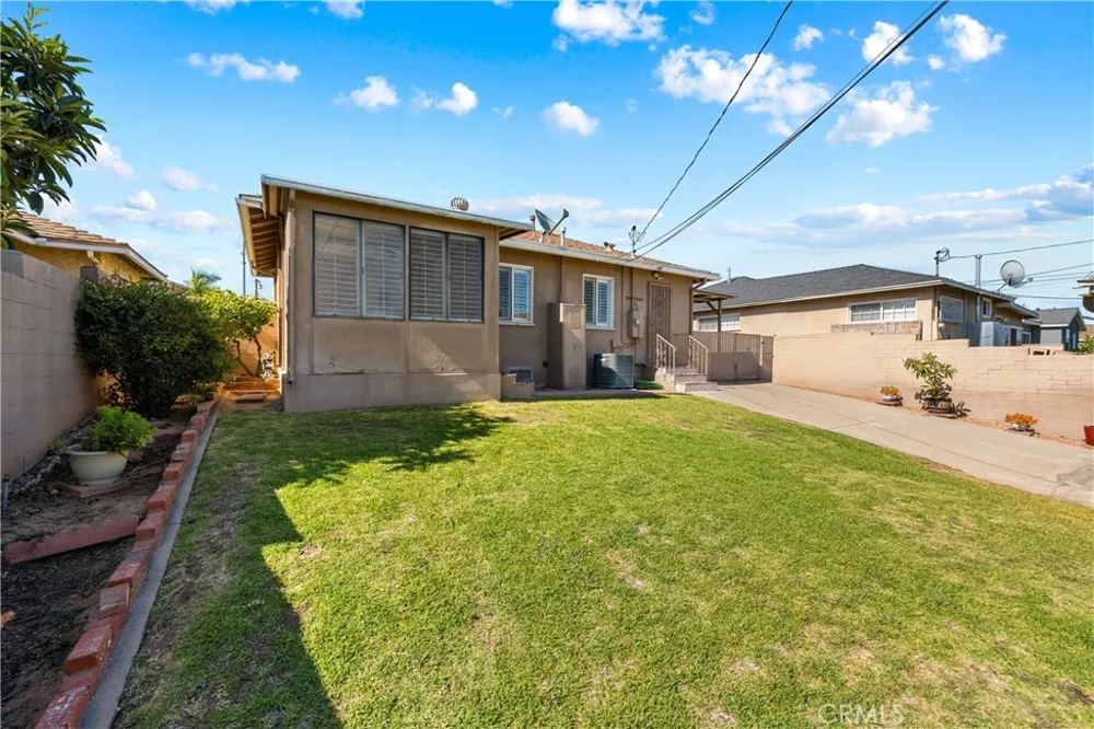400 W Andrix Monterey Park, CA 91754