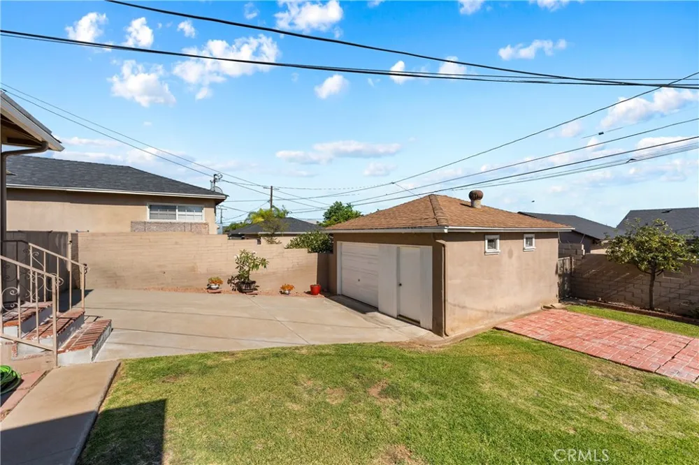 400 W Andrix Monterey Park, CA 91754