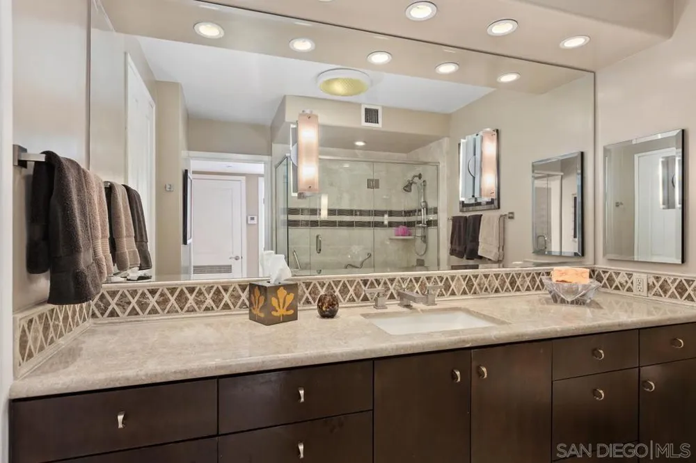 1810 Avenida Del Mundo #908 Coronado, CA 92118