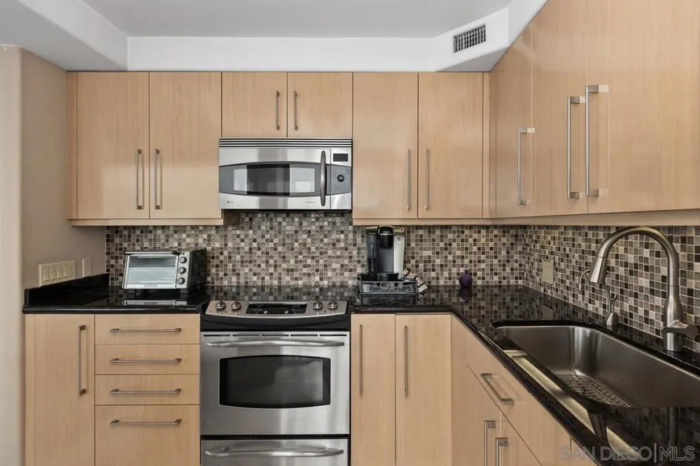 1810 Avenida Del Mundo #908 Coronado, CA 92118