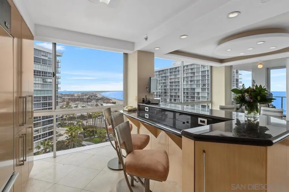 1810 Avenida Del Mundo #908 Coronado, CA 92118