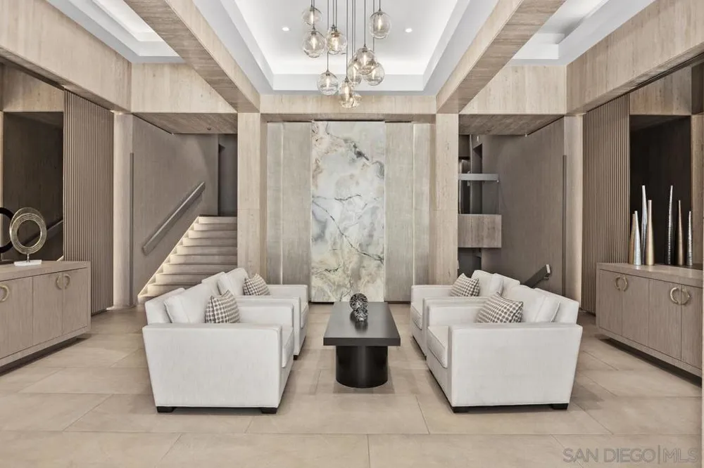 1810 Avenida Del Mundo #908 Coronado, CA 92118