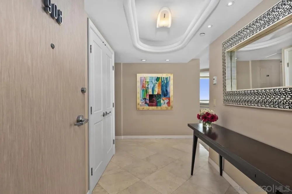 1810 Avenida Del Mundo #908 Coronado, CA 92118