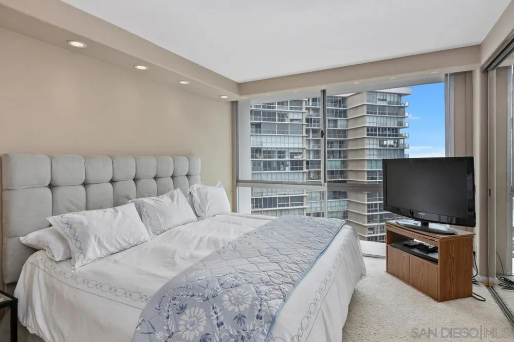 1810 Avenida Del Mundo #908 Coronado, CA 92118
