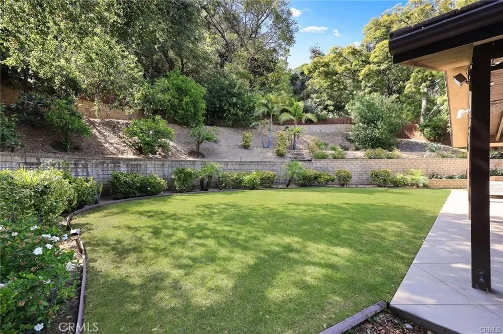 2047 Carolwood Drive Arcadia, CA 91006