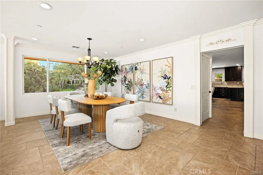 2047 Carolwood Drive Arcadia, CA 91006