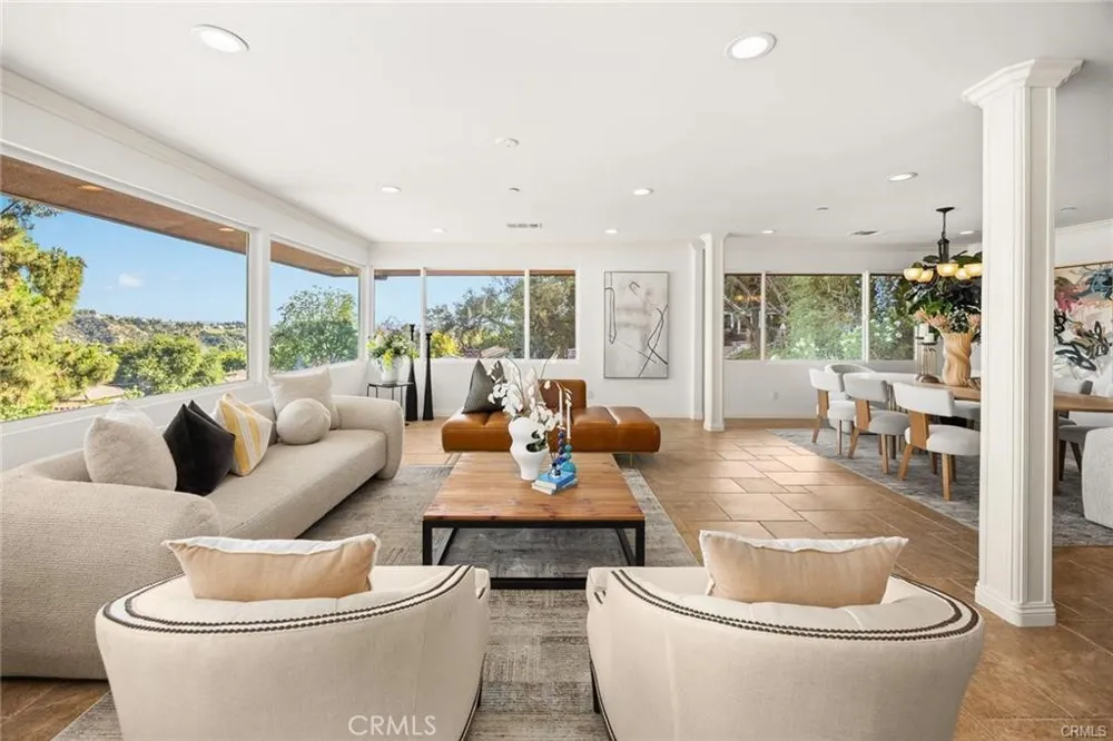 2047 Carolwood Drive Arcadia, CA 91006