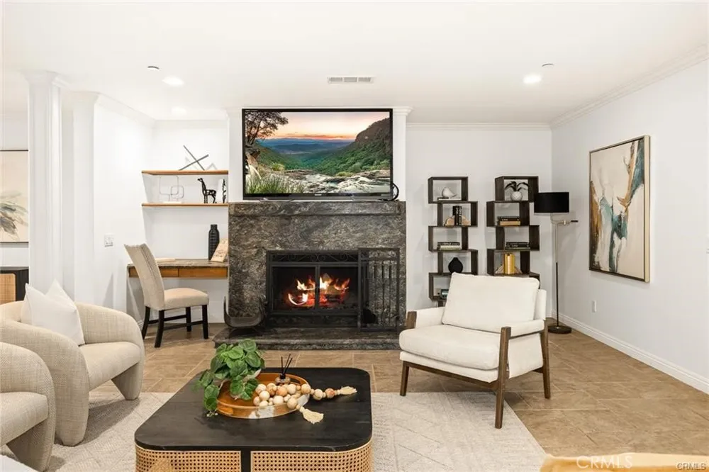 2047 Carolwood Drive Arcadia, CA 91006