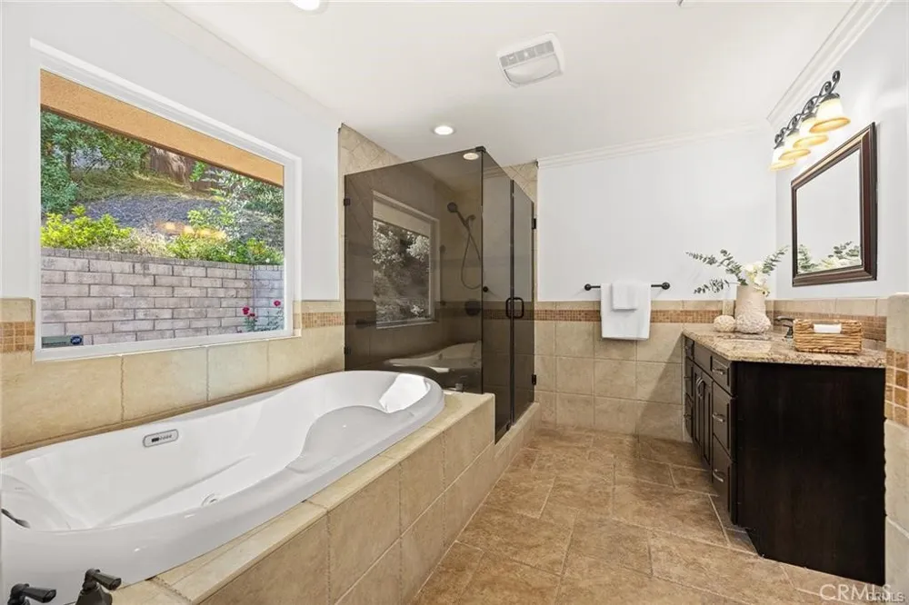 2047 Carolwood Drive Arcadia, CA 91006