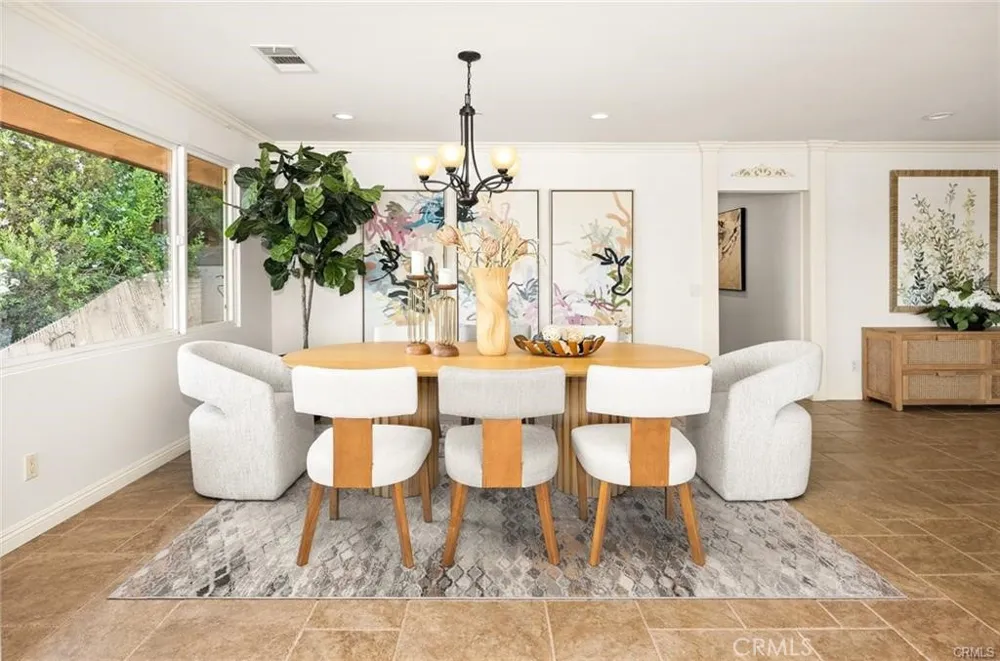 2047 Carolwood Drive Arcadia, CA 91006