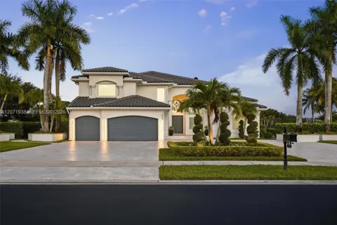 3526 Juniper Ln