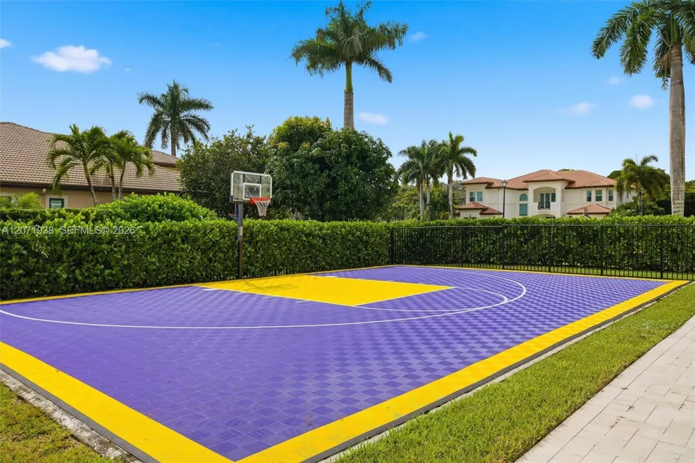 3526 Juniper Ln Davie, FL 33330