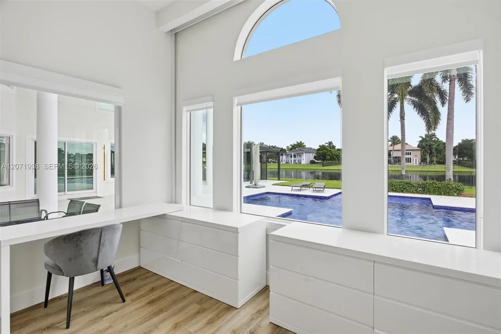 3526 Juniper Ln Davie, FL 33330