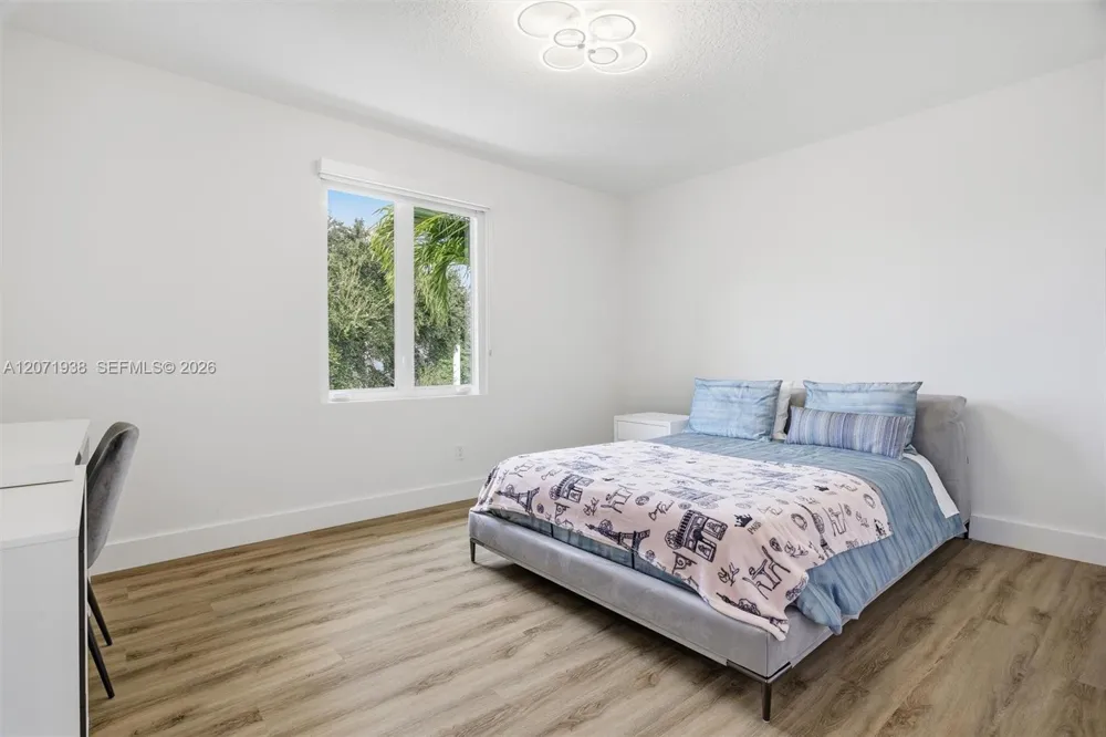 3526 Juniper Ln Davie, FL 33330