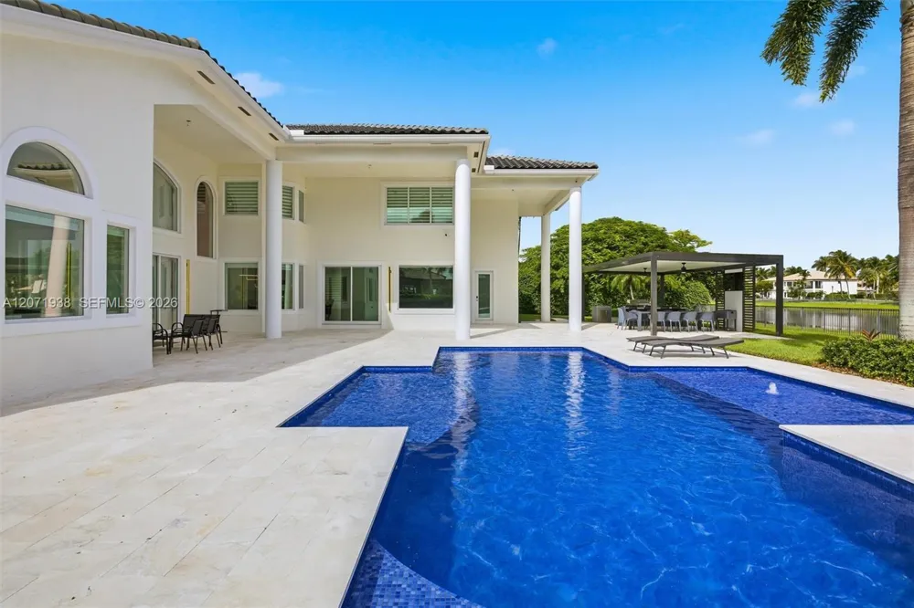 3526 Juniper Ln Davie, FL 33330