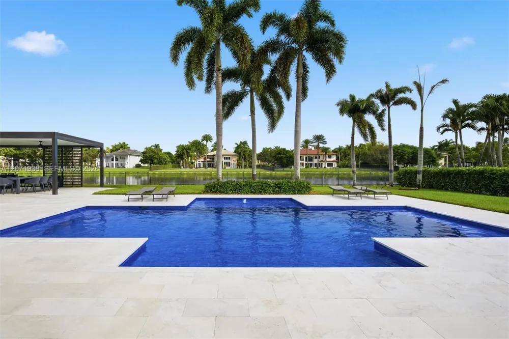 3526 Juniper Ln Davie, FL 33330