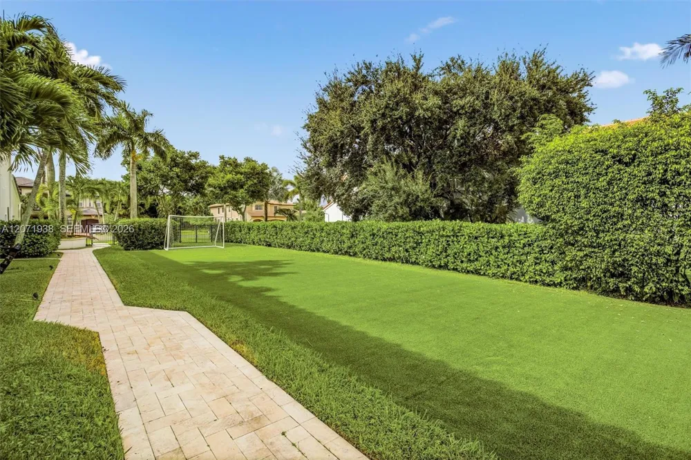 3526 Juniper Ln Davie, FL 33330