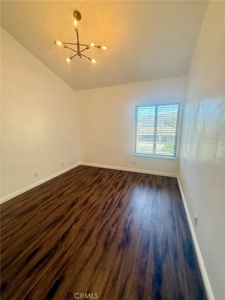19651 Castellana Yorba Linda, CA 92886