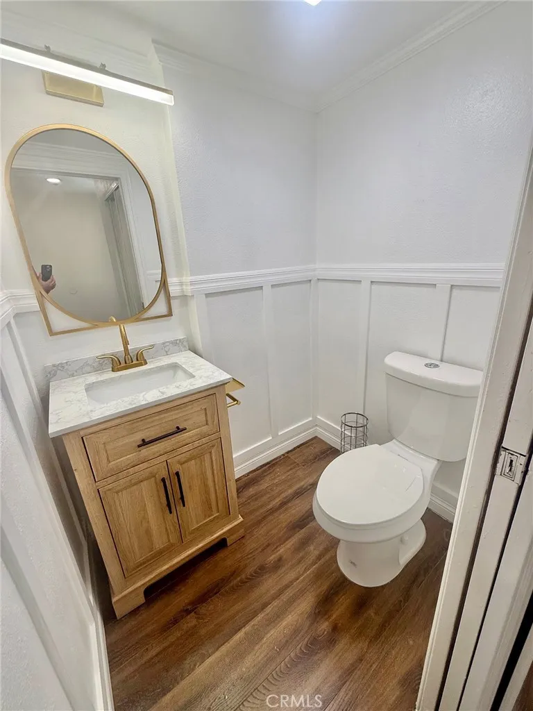 19651 Castellana Yorba Linda, CA 92886