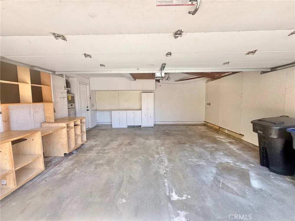 19651 Castellana Yorba Linda, CA 92886