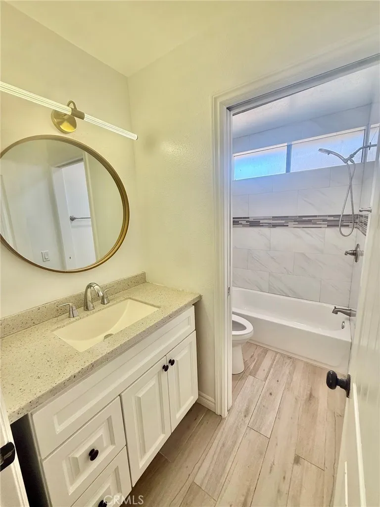 19651 Castellana Yorba Linda, CA 92886