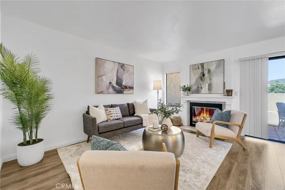 19651 Castellana Yorba Linda, CA 92886