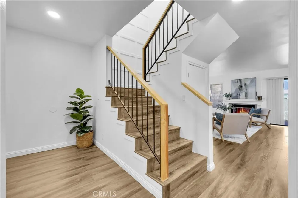 19651 Castellana Yorba Linda, CA 92886