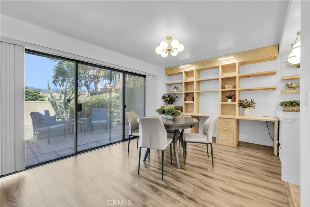 19651 Castellana Yorba Linda, CA 92886
