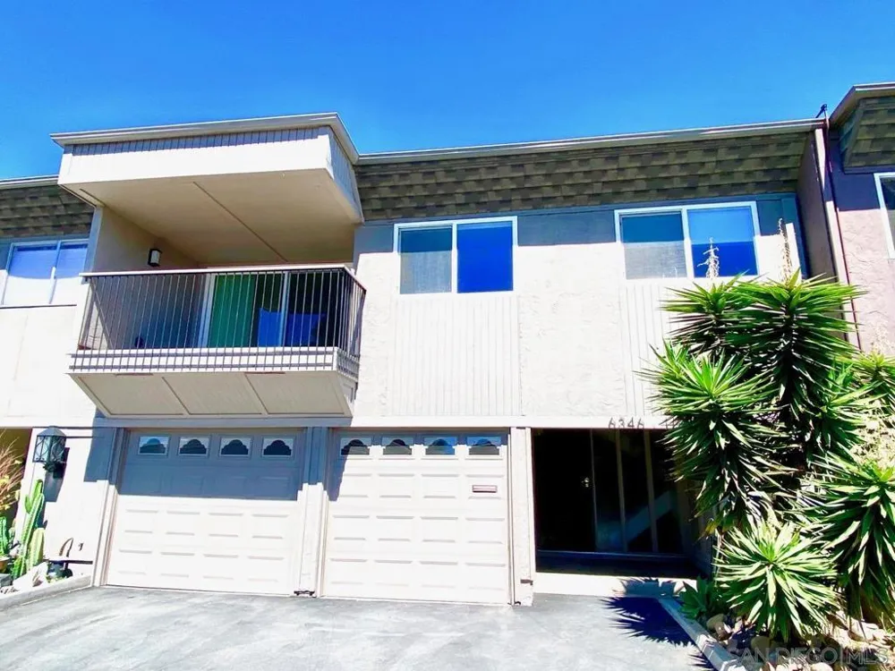 6346 Caminito Andreta San Diego, CA 92111