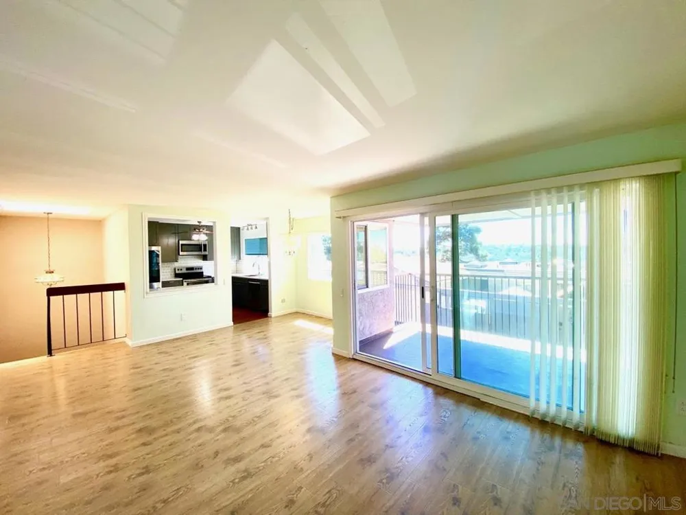 6346 Caminito Andreta San Diego, CA 92111