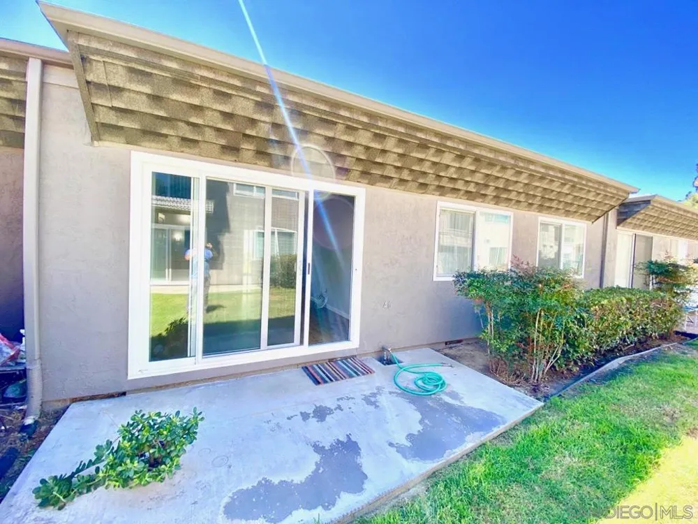 6346 Caminito Andreta San Diego, CA 92111
